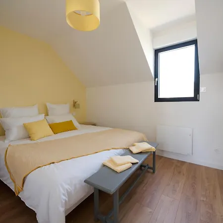 Maison Lumineuse 8 Personnes - 2min & Bourg